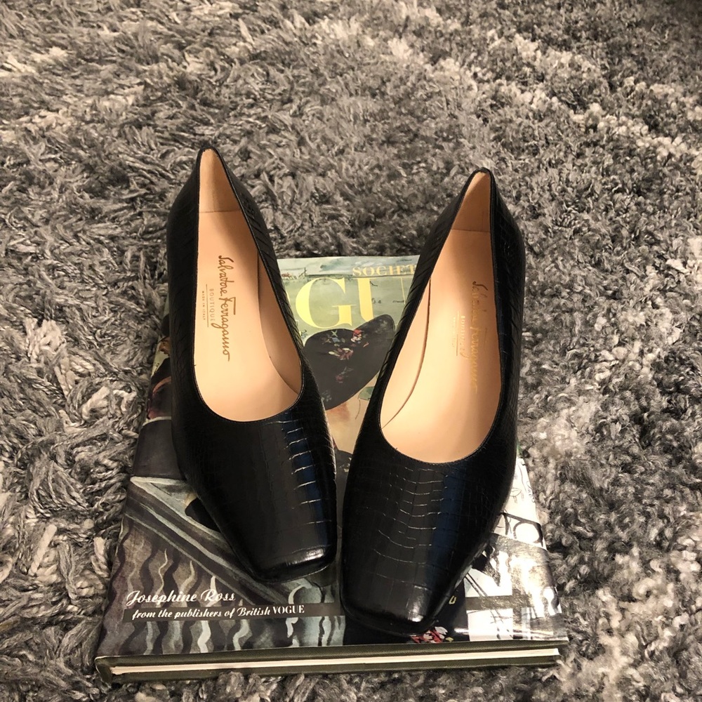 Salvatore Ferragamo Low Heels